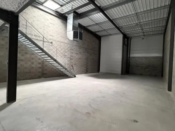 Local d’activité et entrepôt Location Cugnaux  478m² 4699€