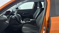 Peugeot 2008 1.2 PureTech 130ch S&S Allure EAT8 — photo 12