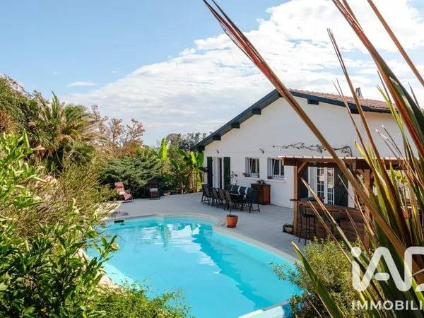 Maison 6 pièces 136 m²