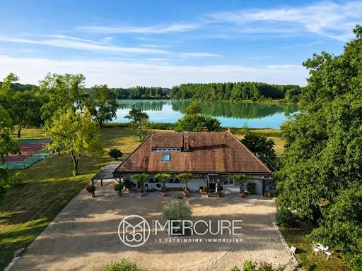 Propriété 7 pièces 262 m²