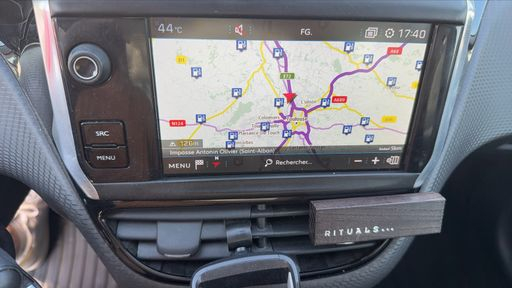 Peugeot 2008 1.5 BlueHDi 100 - Allure – 2019 – 132342 km – Diesel – Boîte Manuelle — photo 2