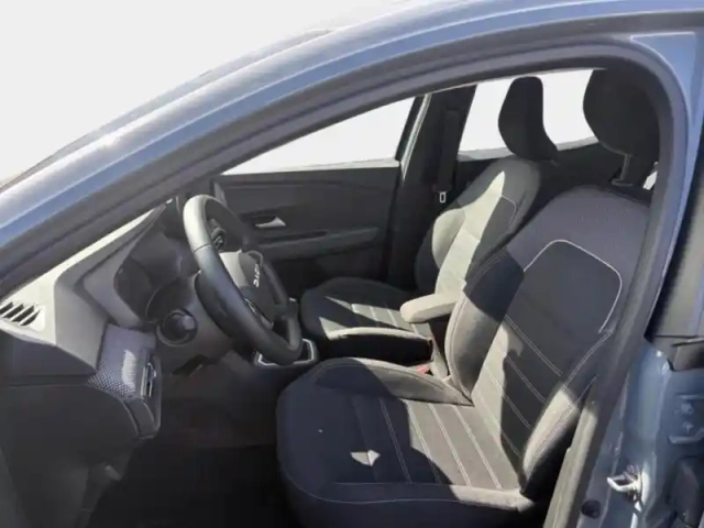 Dacia Sandero 1.0 tce 90ch journey — photo 14