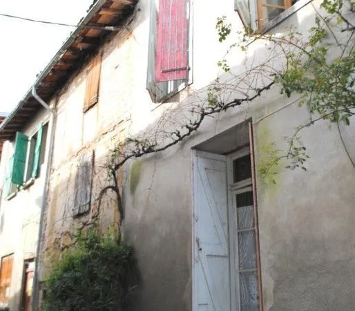 Maison de maître à rénover - charme authentique & fort potentiel - 50 000