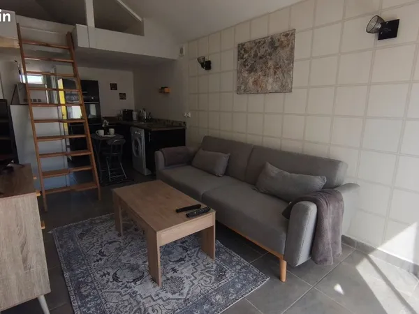 Studio mezzanine