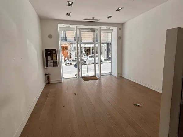 Boutique 2 pièces 57 m²