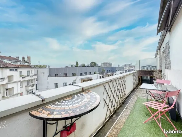 APPARTEMENT 60m² COURBEVOIE BECON