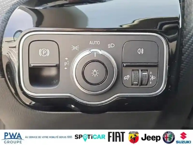 Mercedes Classe A 180 d 116ch business line 7g-dct — photo 14