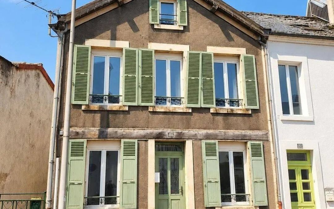 Photo 1