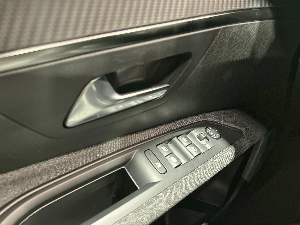 Peugeot 5008 hybrid 136 e-dcs6 active pack — photo 31