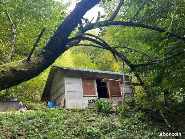 Ancienne cabane de chasse avec terrain 12 ares