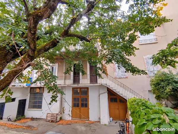 Immeuble 10 pièces 211 m²