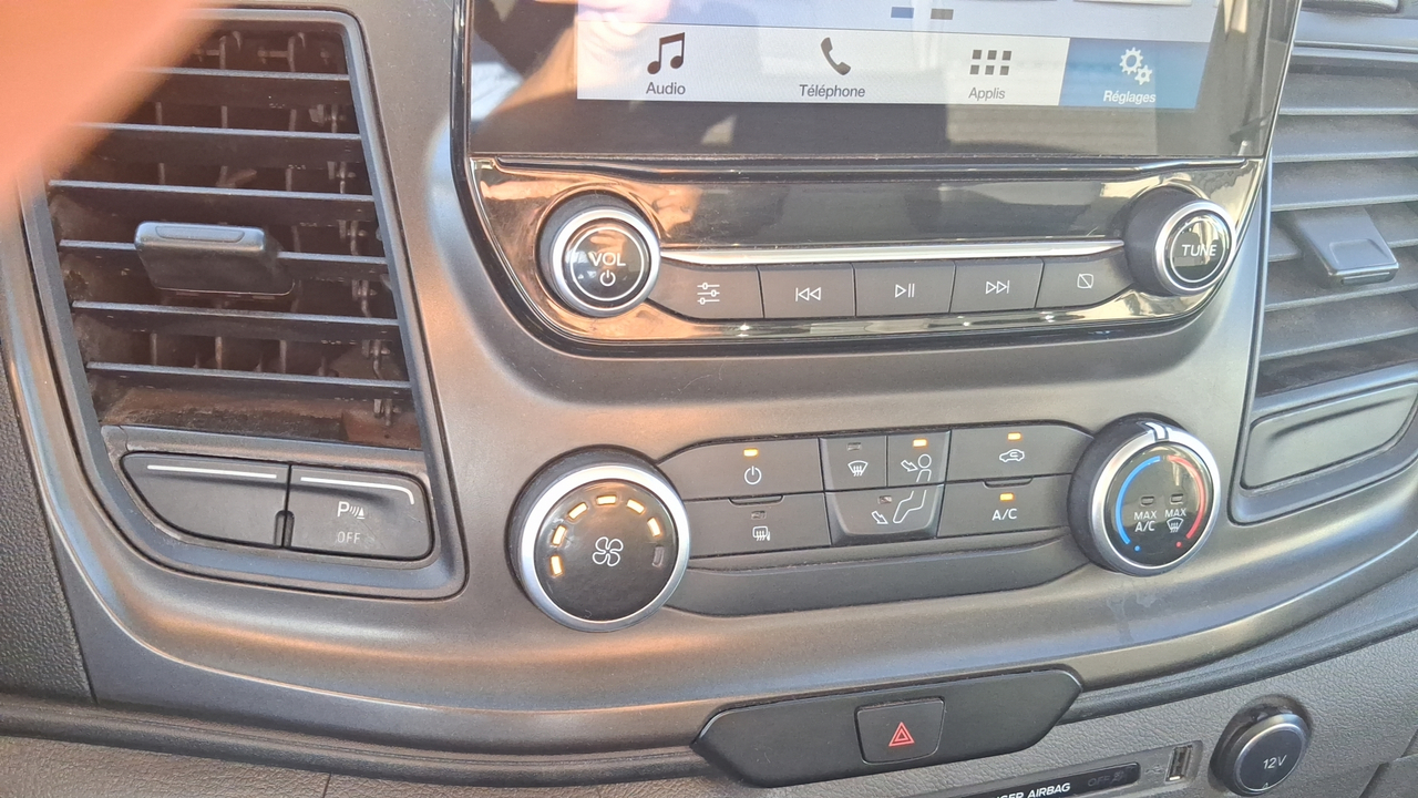 Ford TRANSIT CUSTOM FOURGON 280 L1H1 2.0 ECOBLUE 105 — photo 20