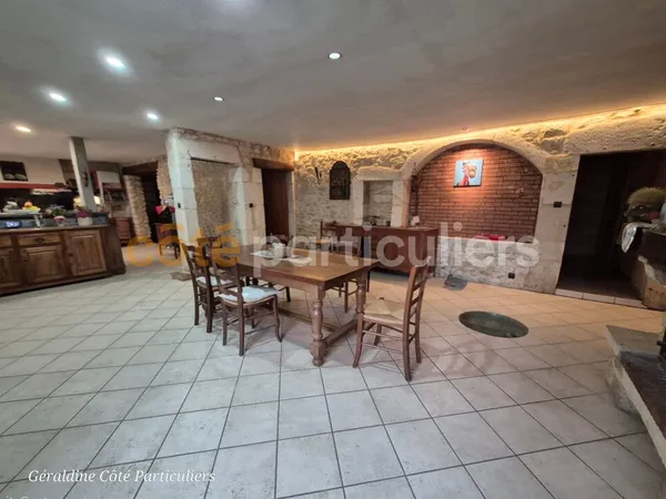 Ancien corps de ferme Rouvrois Sur Meuse 250 m2 d'habitation + 200m2 de Grange