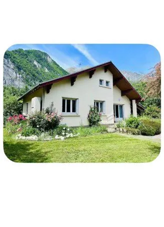 Maison rénovée de 75 m² avec grand terrain - La Paute, proche Bourg-d'Oisans