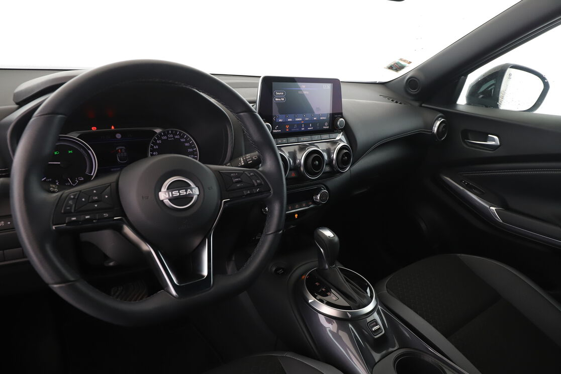 Nissan Juke 1.6 Hybrid N-Connecta — photo 10