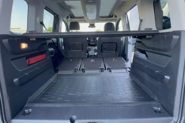 Peugeot Rifter m bluehdi 130 s&amp;s eat8 5pl — photo 12