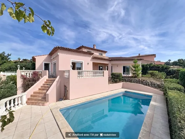 VILLA DE PRESTIGE-SAINTE MAXIME