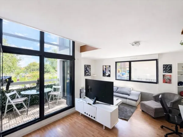 Duplex contemporain avec terrasse et parking - Choisy-le-Roi