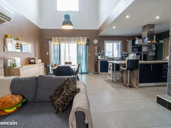 Maison 7 pièces 148 m²