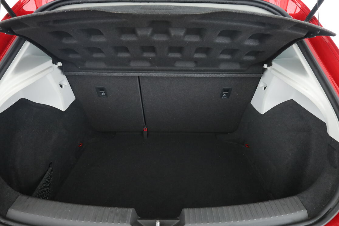 Seat Leon 2.0 TDI FR — photo 16