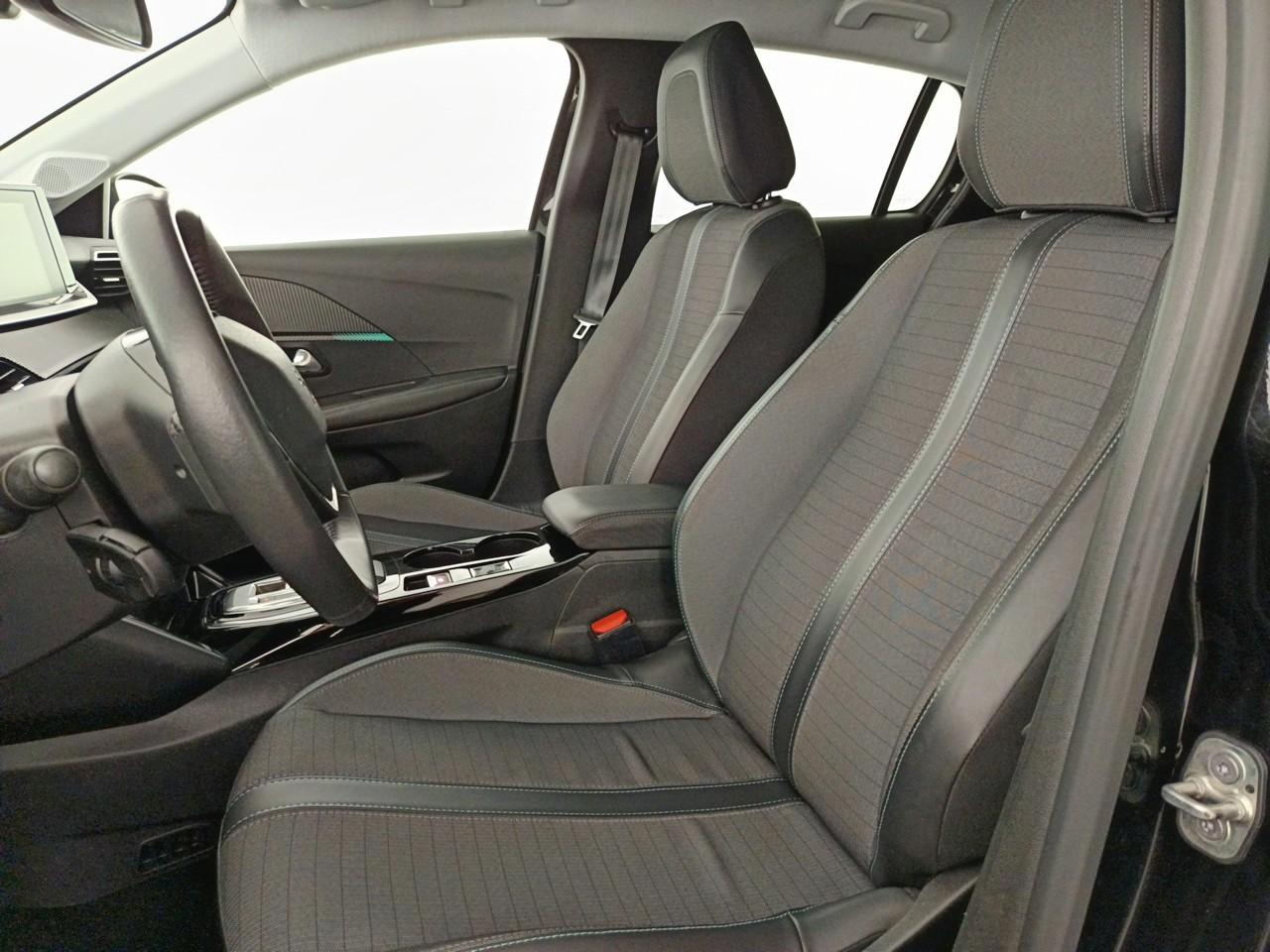 Peugeot 208 electrique 50 kwh 136ch allure — photo 9