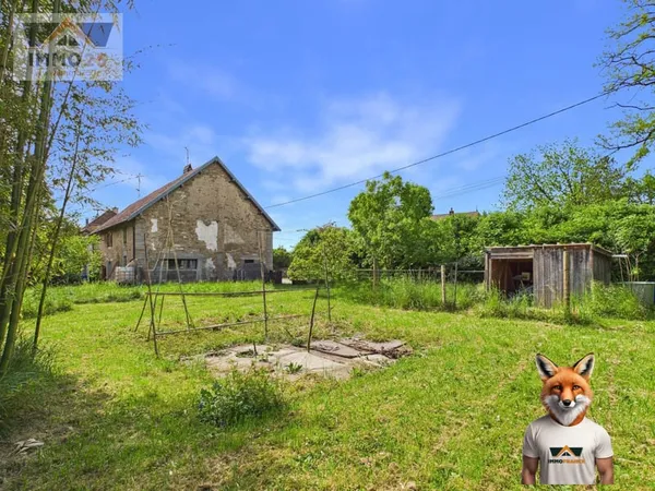 Maison en pierre avec dépendances et terrain arboré - VITREU