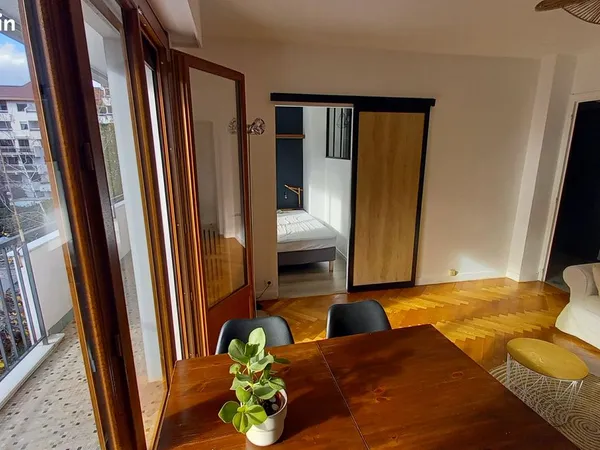 Secteur Galeries Lafayette T1 bis meublé 34 m² balcon - 800 CC