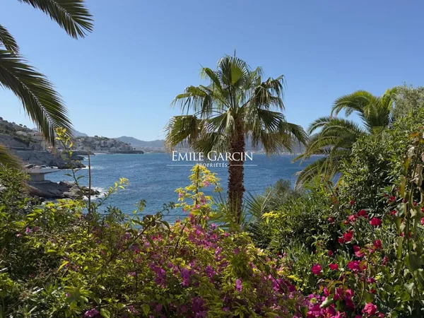 À vendre - Immeuble à rénover avec jardin, vue mer et garage - Malmousque Marseille 7ème (13007)
