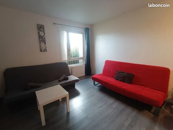 Grand studio à louer