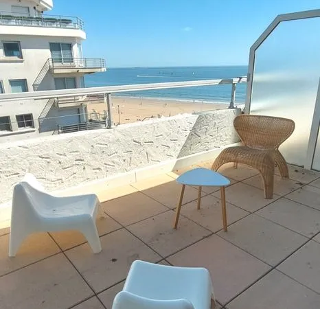 Charmant studio vue mer dernier étage