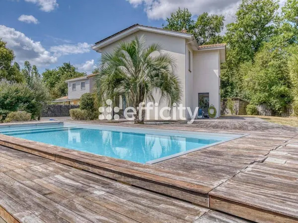 Maison de ville 7 pièces 149 m²