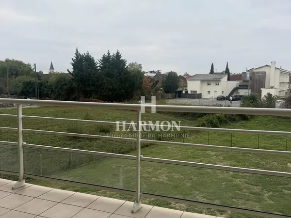 HARMON IMMOBILIER - À LOUER ARTIX CENTRE - BEL APPARTEMENT T4 DE 81 M² AVEC TERRASSE - 3 CHAMBRES
