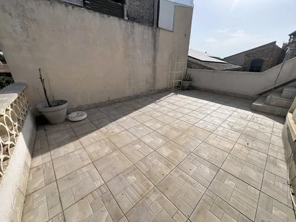 MAISON DE VILLAGE DE TYPE 3 -TERRASSE 28 M2
