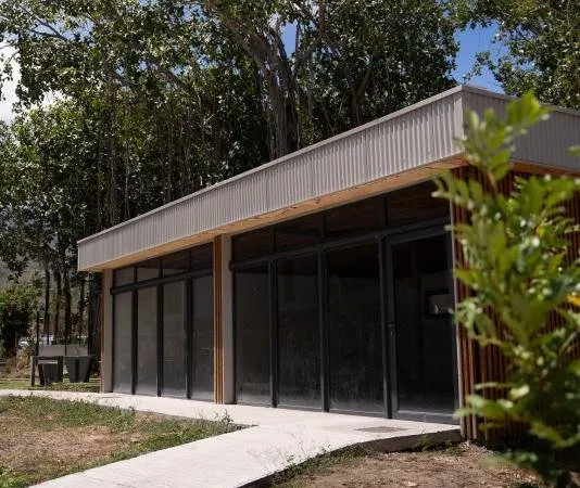LOCAL COMMERCIAL 80 M² POSSESSION