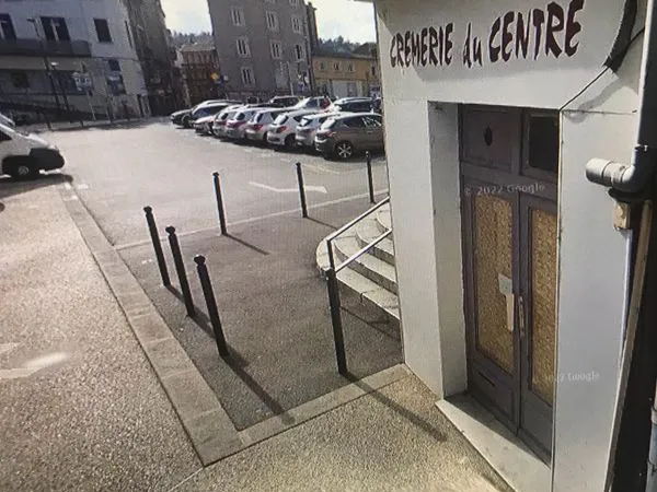 Local Commercial centre Annonay place Liberté