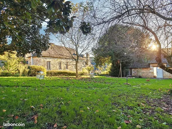 Propriété 12 pièces 403 m²