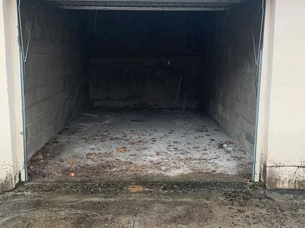 Garage et parking Location Oullins 100€