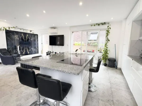 Maison de ville 9 pièces 160 m²