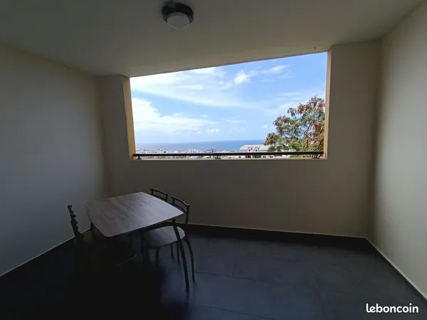 T2 meublé 44 m² avec terrasse et climatisation - Montgaillard, Saint-Denis