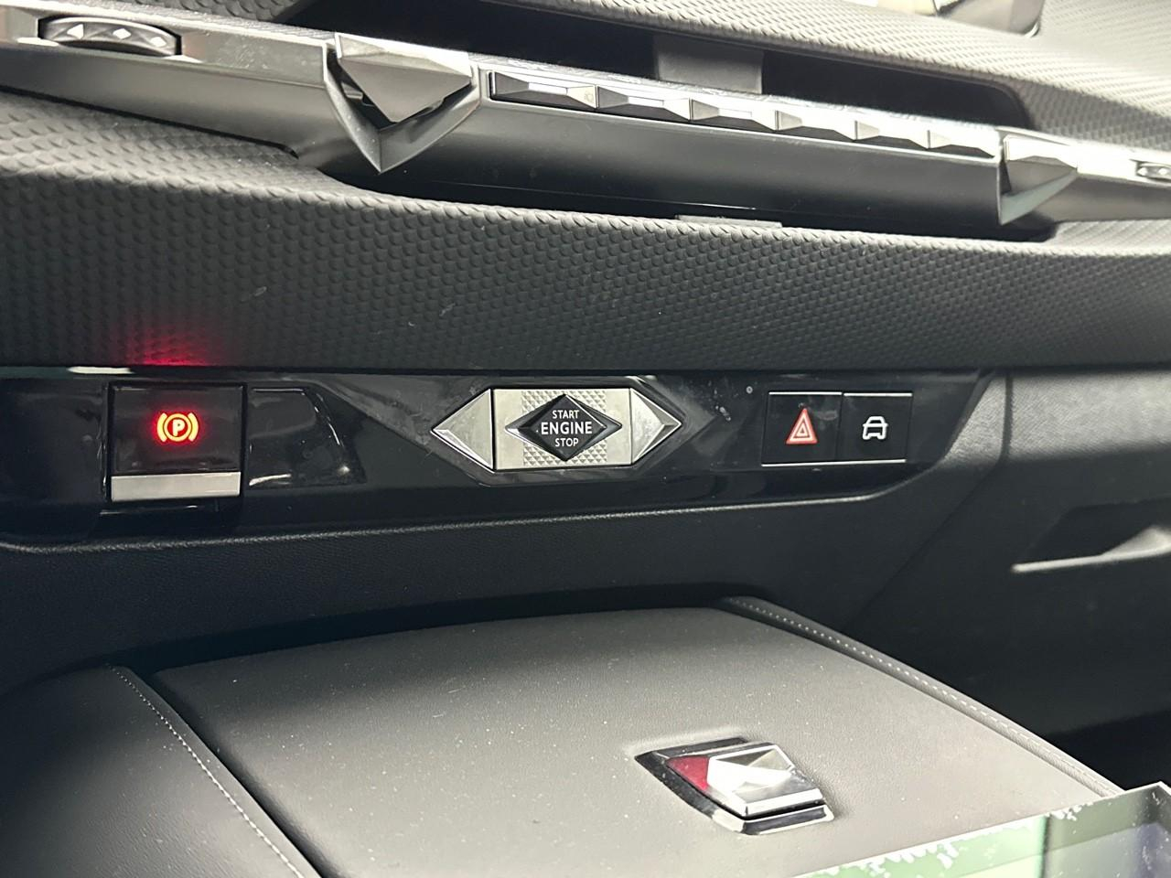 Ds Ds 4 puretech 130 eat8 rivoli — photo 29