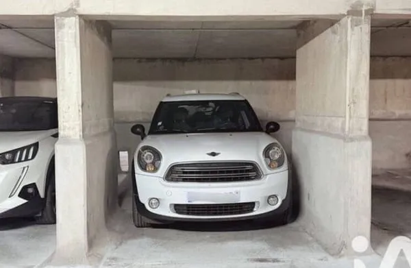 Parking 20 m²