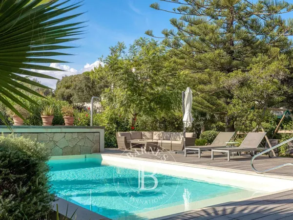 Villa 250 m²