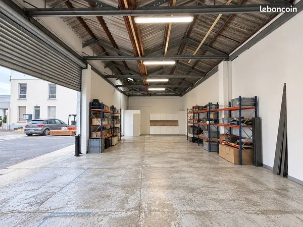 Local 187 m² Houilles