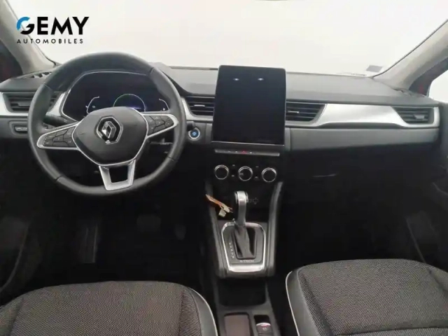 Renault Captur e-tech 145 - 21 — photo 23