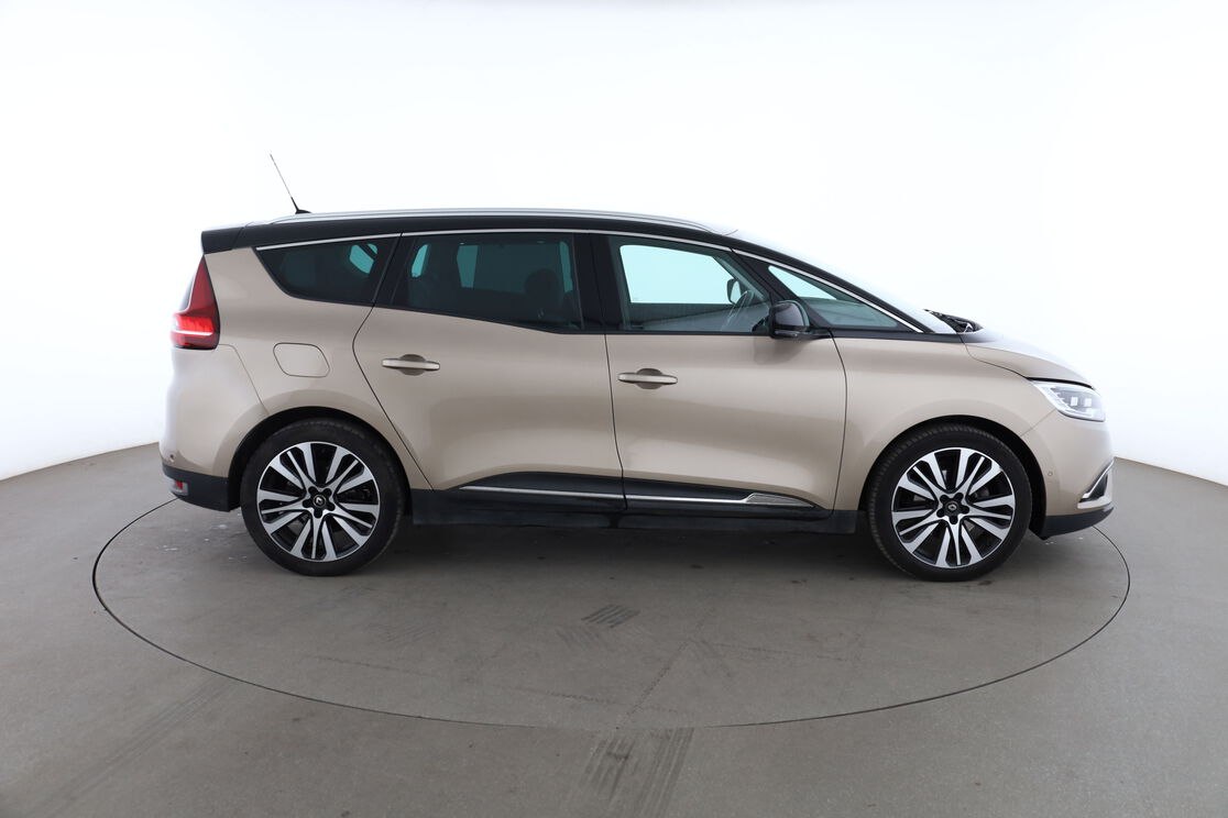 Renault Grand Scenic 1.6 dCi Energy Initiale Paris EDC — photo 6