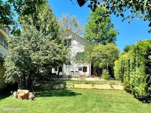 Maison meublée en location - Jardin arboré - Besançon - Colocation bienvenue