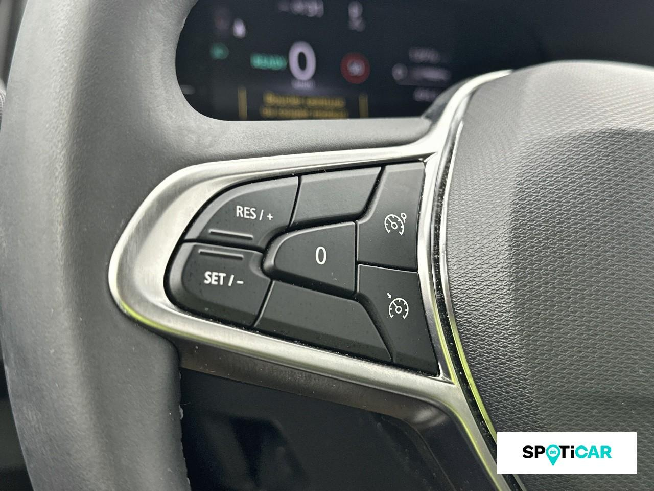 Renault Clio 1.6 e-tech 145ch full hybrid evolution - 24 — photo 18