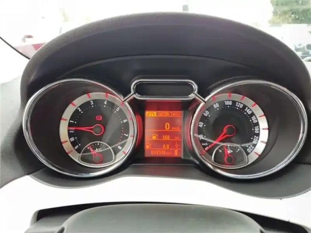 Opel Adam 1.4 twinport 87 ch s/s — photo 60