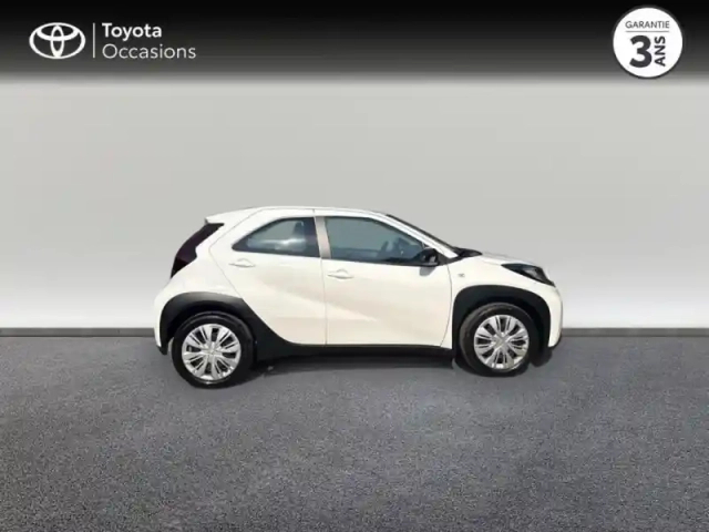Toyota Aygo X 1.0 vvt-i 72ch dynamic my23 — photo 6