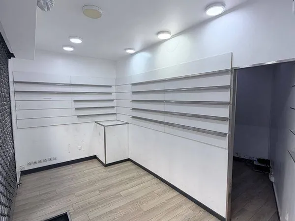 Boutique 25 m²
